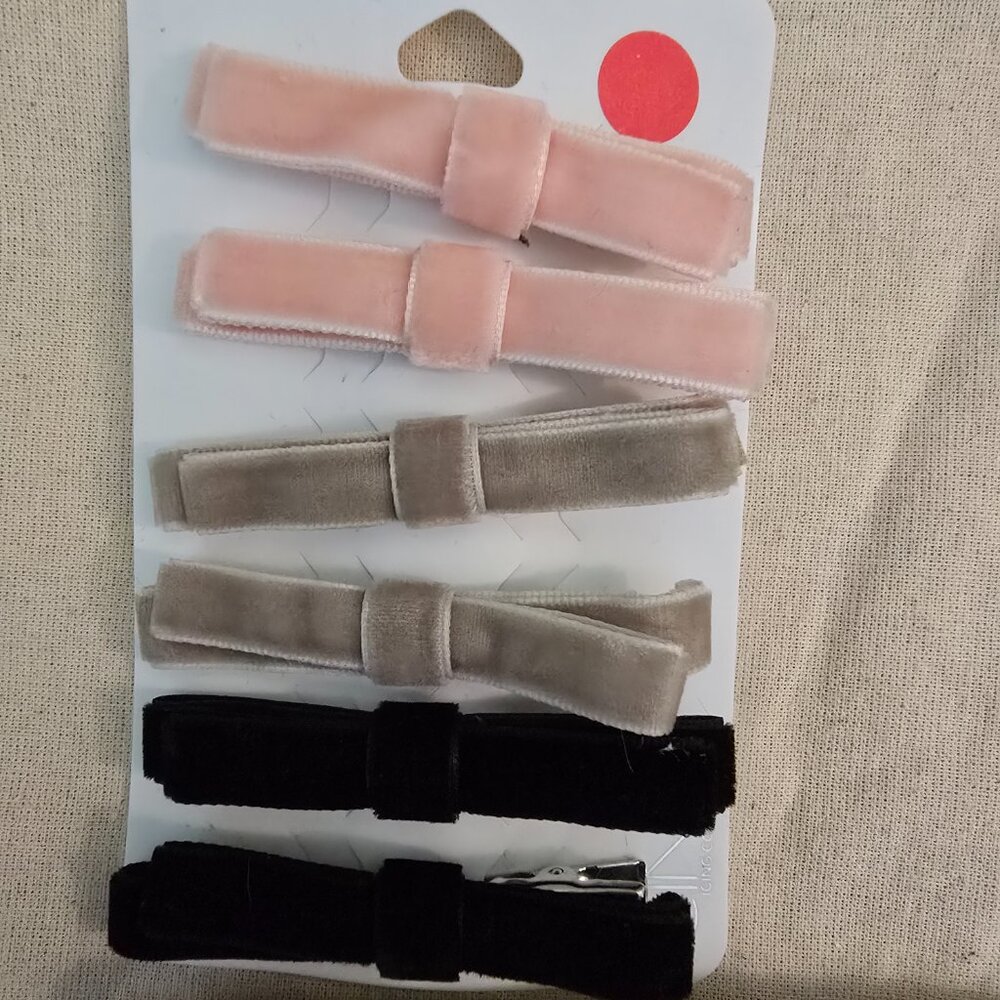 Velvet Icing clip set -‎ pink, tan, black